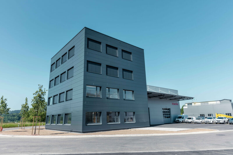 Gewerbebau Henau